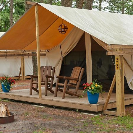Jellystone Park Chincoteague Island Villa Bagian luar foto