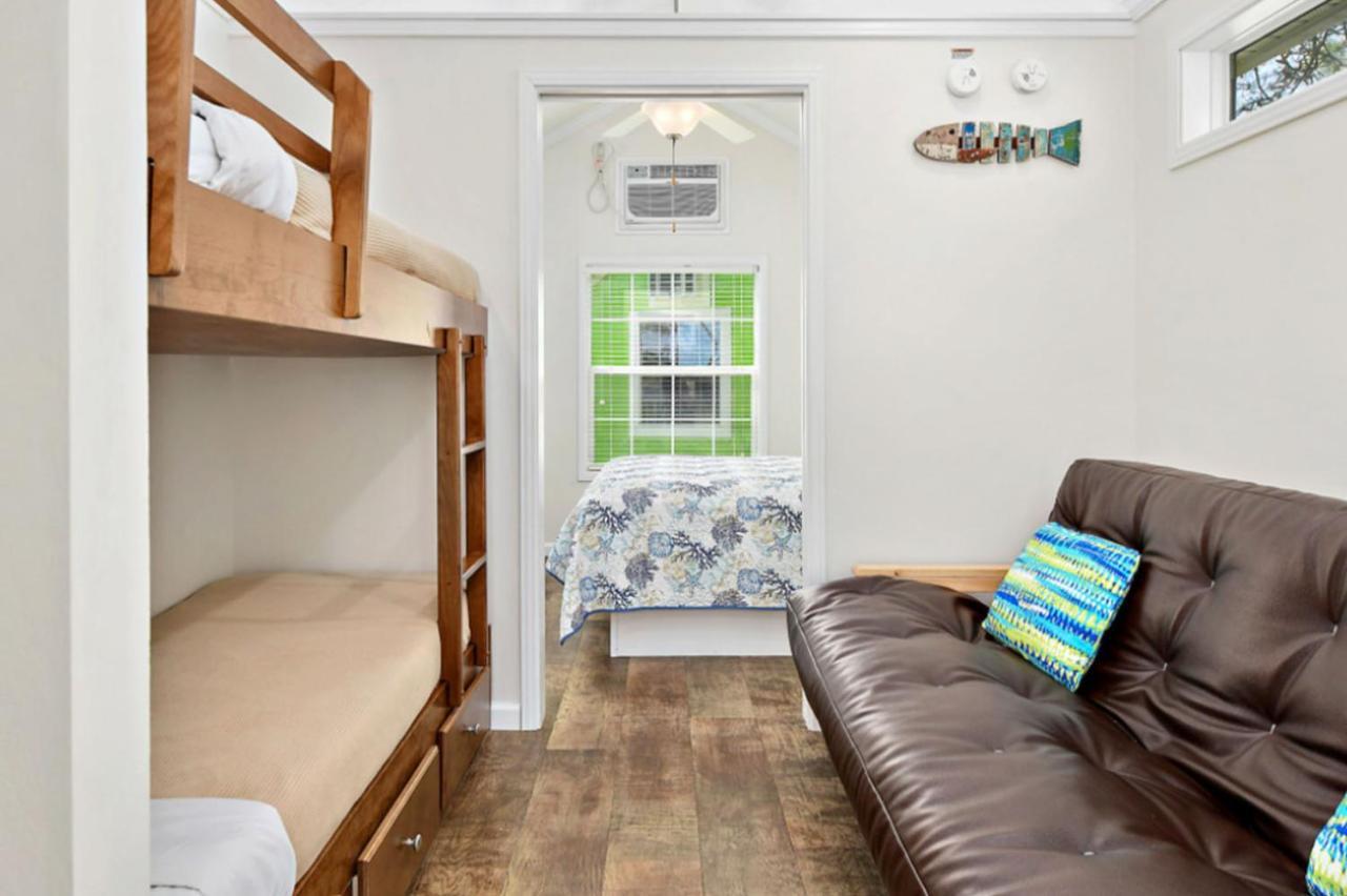 Jellystone Park Chincoteague Island Villa Ruang foto