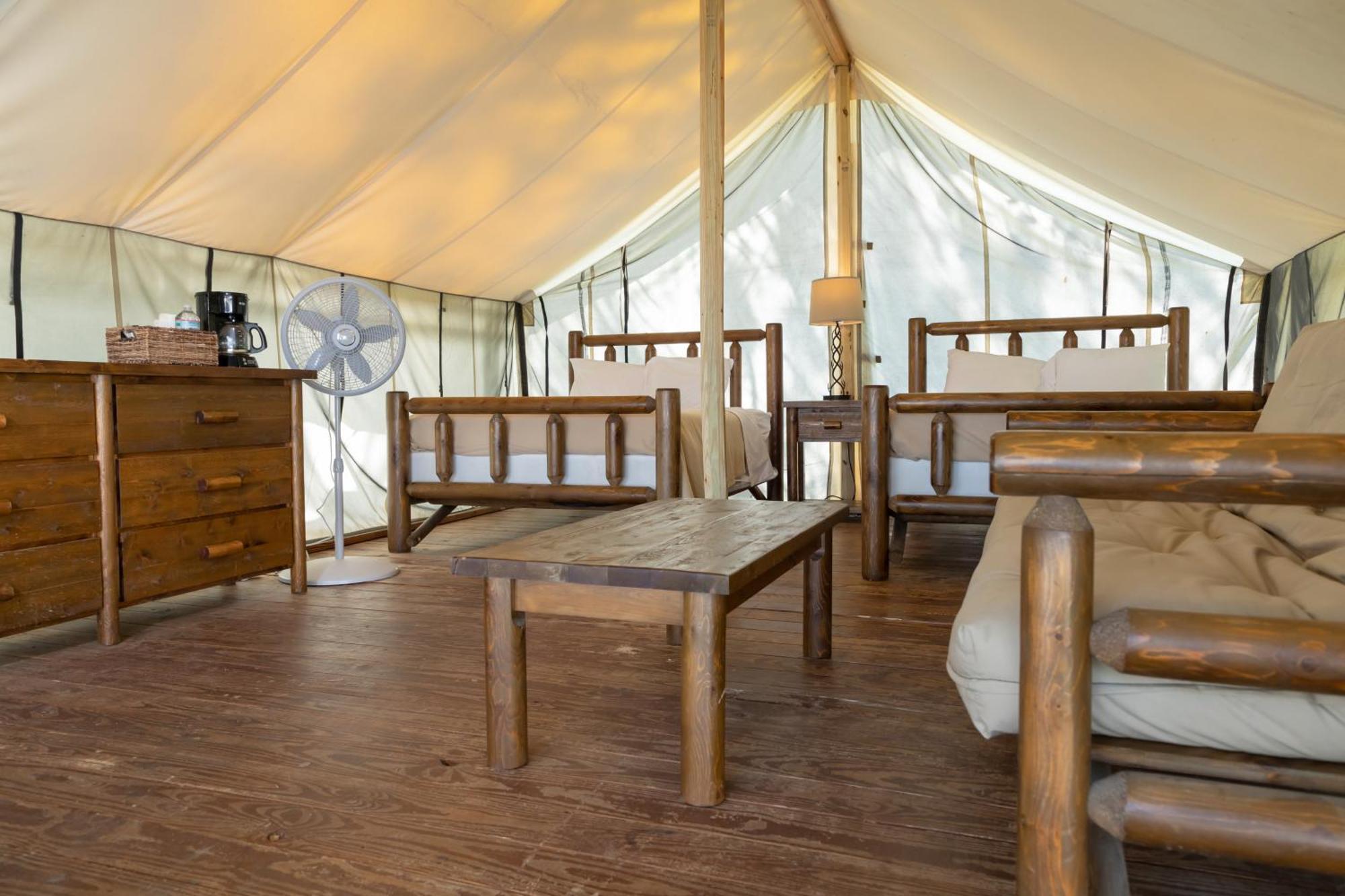 Jellystone Park Chincoteague Island Villa Ruang foto